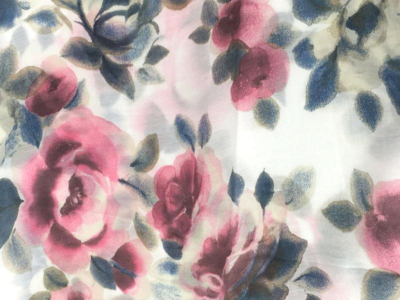 Tuch Loop Schal mit Seide Baumwolle Rosen bunt weiß rosa pink blau und beige