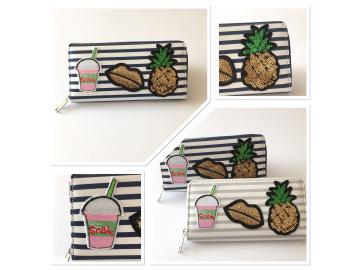 Geldbörse Portemonnaie gestreift blau/weiß oder grau/ weiß Patches Ananas Kussmund Shakebecher