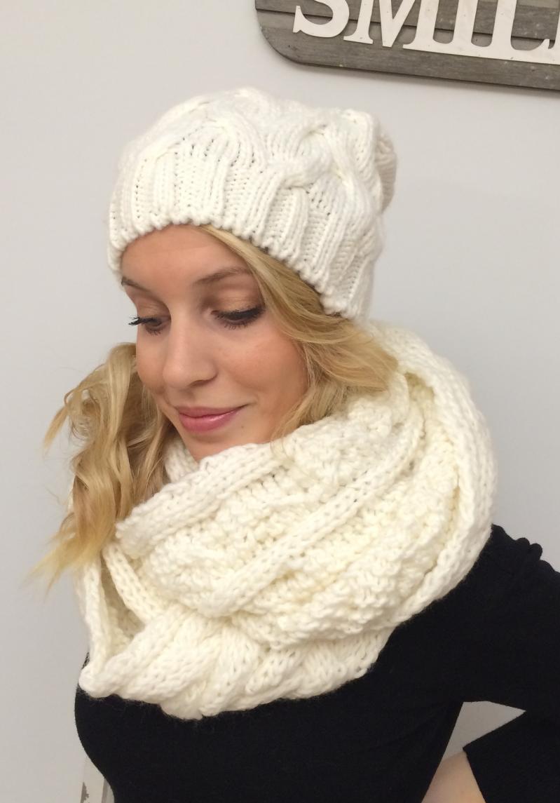 Mütze Strickmütze Beanie Zopfmuster Italy mit Wolle wollweiß Wintermütze
