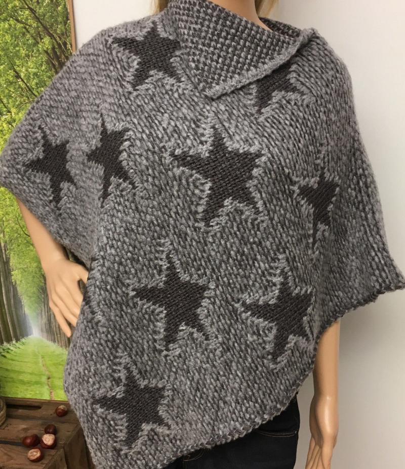 Poncho Überwurf Grobstrick mit Wolle Sternenmuster anthrazit grau meliert