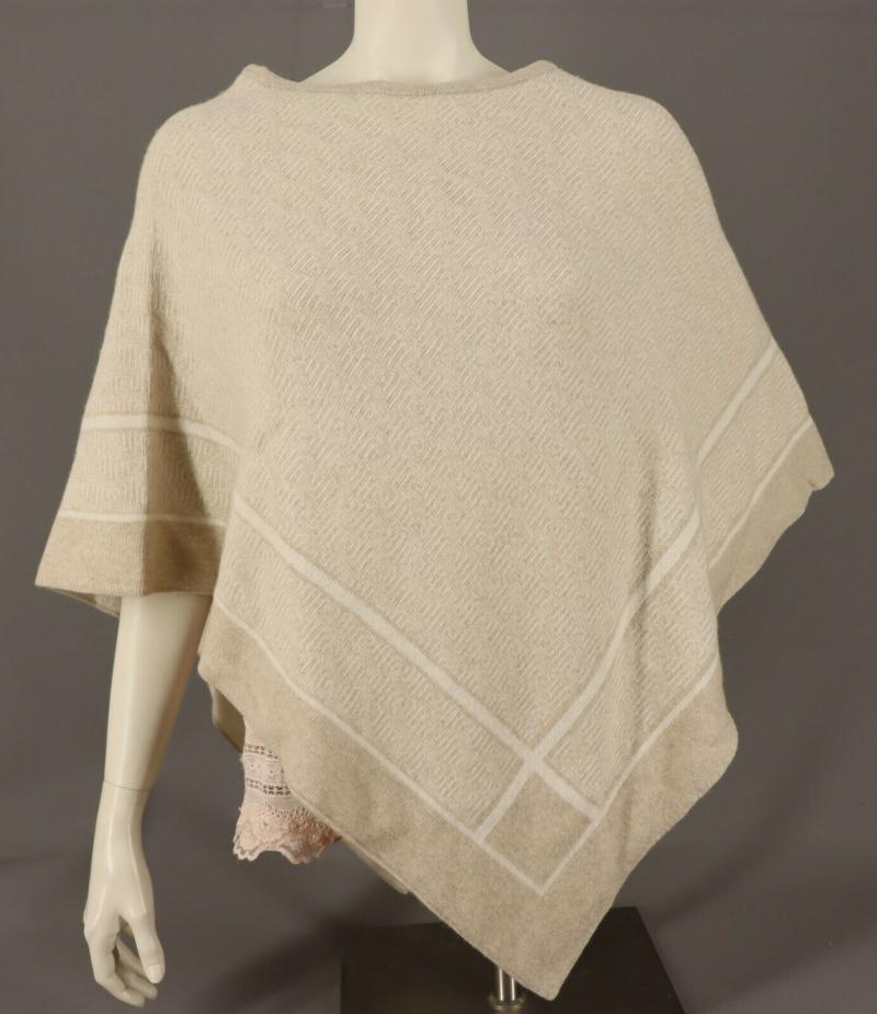 Zwillingsherz Poncho mit Kaschmir Wolle Überwurf hellbeige weiß Labyrinth