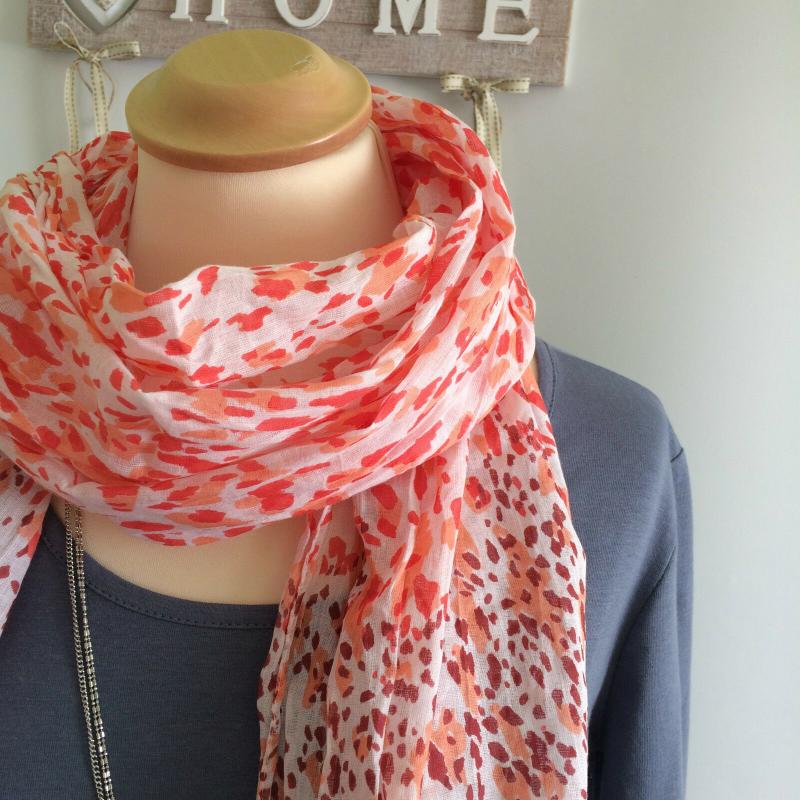 A-Zone Tuch Schal Sommerschal mit rot-buntem Leo-Print 100% Baumwolle weiß rot