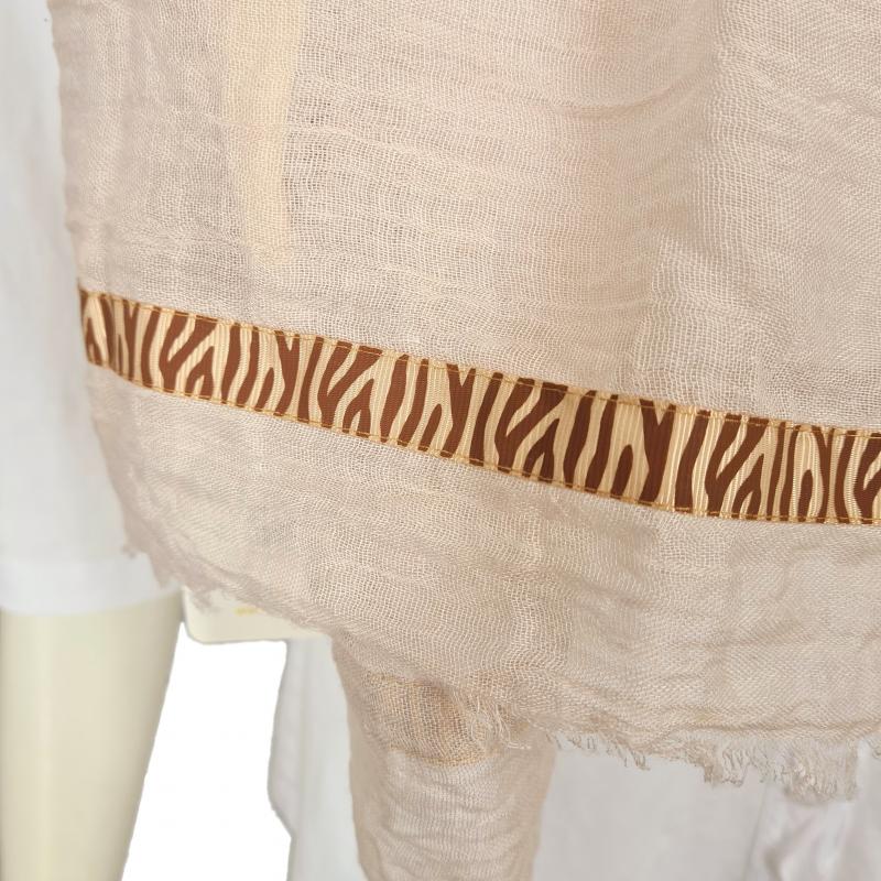 V.Milano Italy  Tuch Schal Uni weiß beige hellgrau Viskose Baumwolle Fransen Zierband