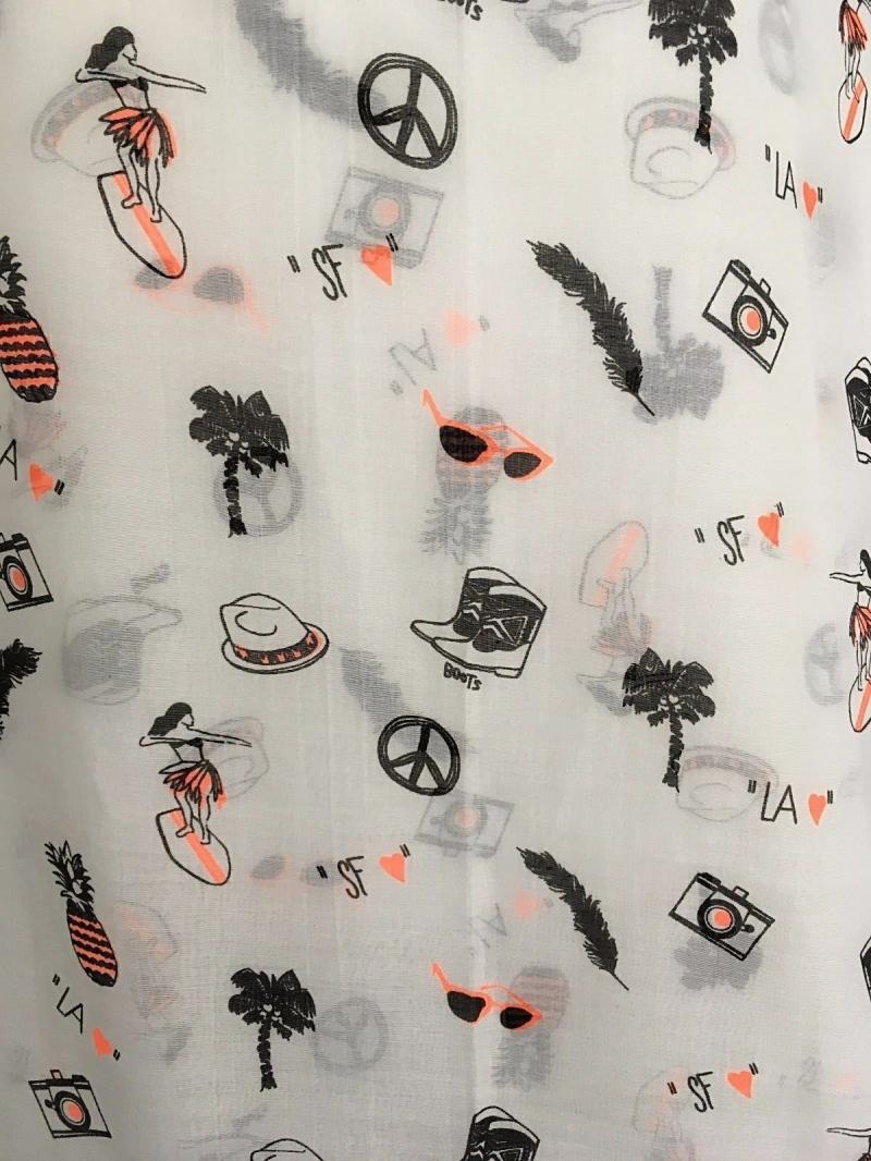 Hable & Rospy Tuch Schal Halstuch Offwhite Motive in Schwarz Neon Orange Fransen