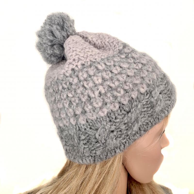 Strickmütze Pudelmütze Mütze Grautöne mit Bommel