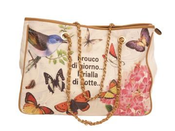 Große Tasche mit Blumen- und Schmetterlingsprint und Schriftzug cremeweiß